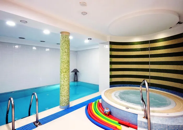 Bursztyn ホリデーパーク コウォブジェク